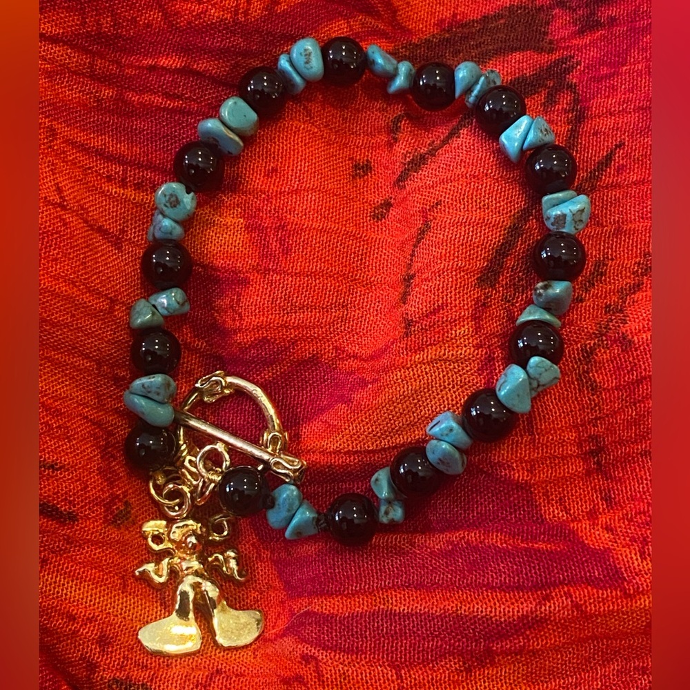 Vtg Turquoise & Onyx Beaded Bracelet With 925 Gold Washed Sterling Silver Toggle